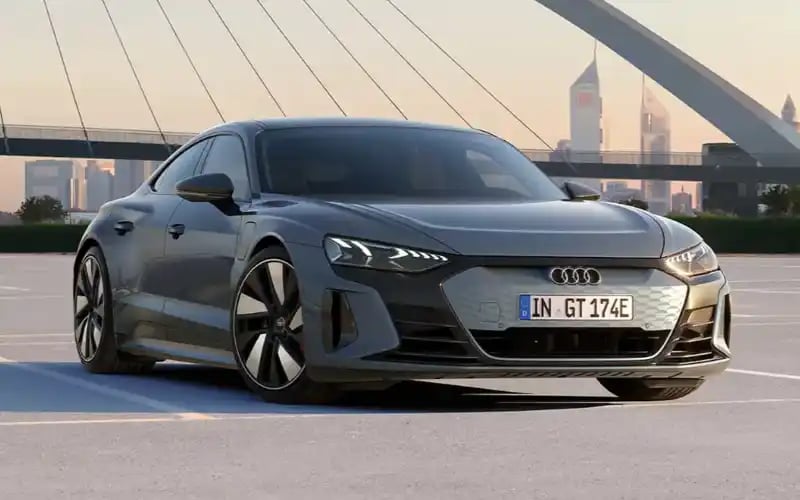 E-Tron GT-16