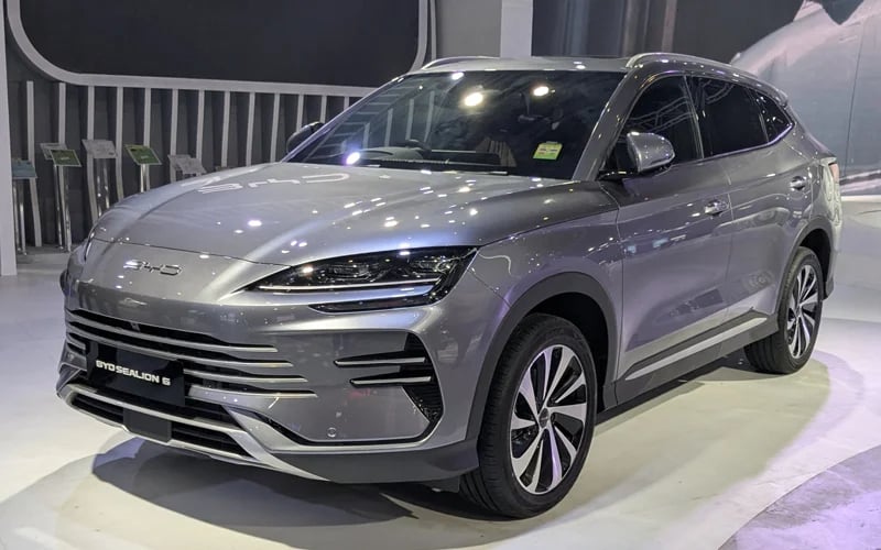 BYD Sealion 6 Exterior Image