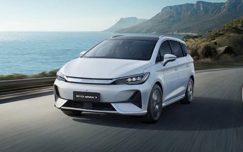 BYD eMax 7 Exterior Image