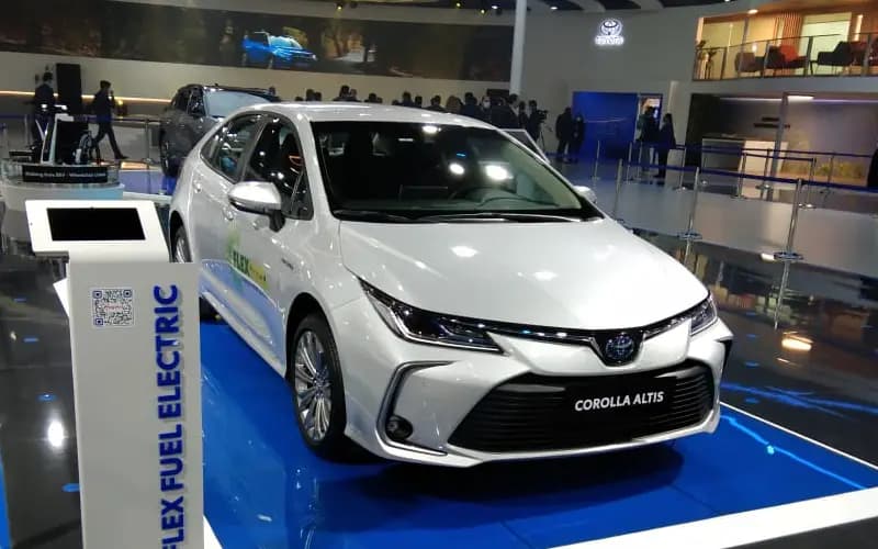 Toyota Corolla Altis Flex-Fuel Hybrid Exterior Image