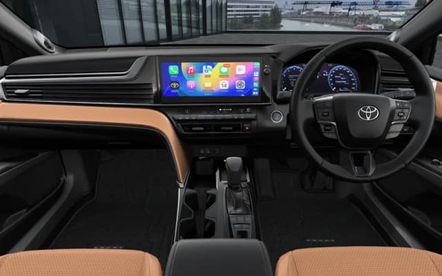 Camry-Interior-95