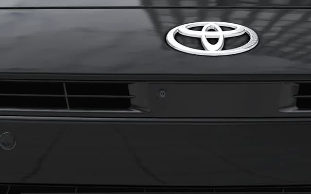 Camry-Exterior-32