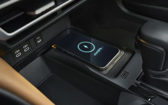 Camry-Interior-27