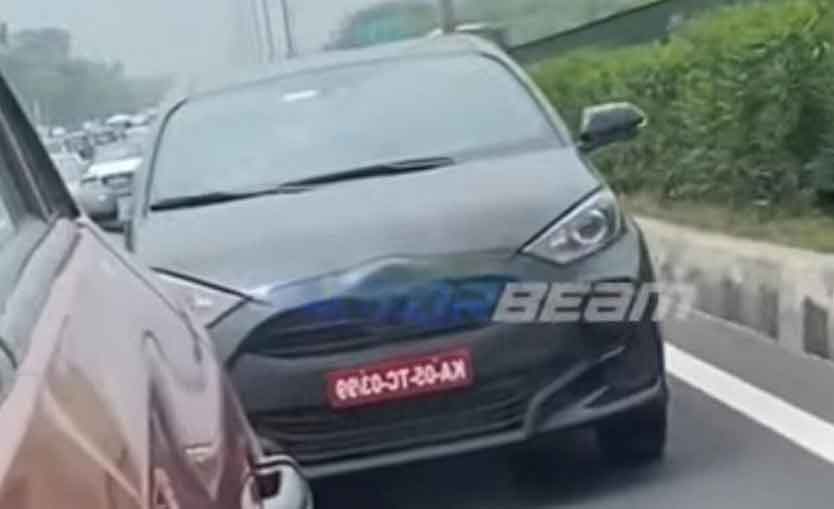 Toyota yaris hatchback spotted testing in india