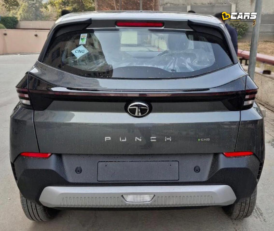 Tata Punch Pure Variant Rear Closeup (Exterior)