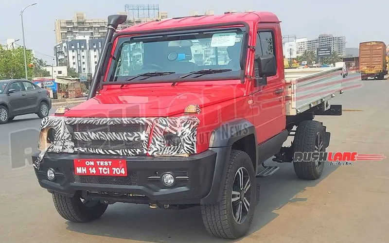 Force gurkha pickup truck spied with single and double cab