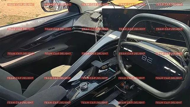 Mahindra be05 electric suv spotted dashboard revealed