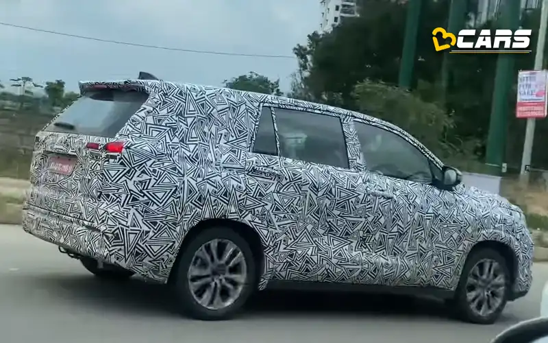 Toyota innova hycross spied again gets floating touchscreen