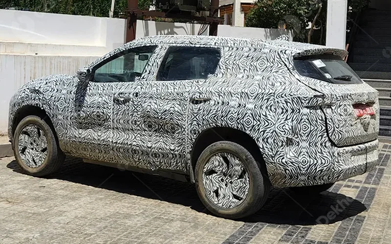 2025 tata harrier ev spied with rear mounted electric motor