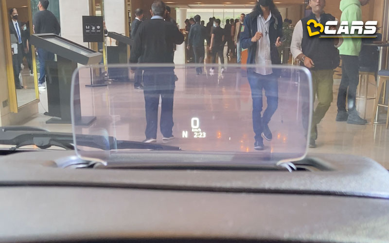 head up display hud feature explained