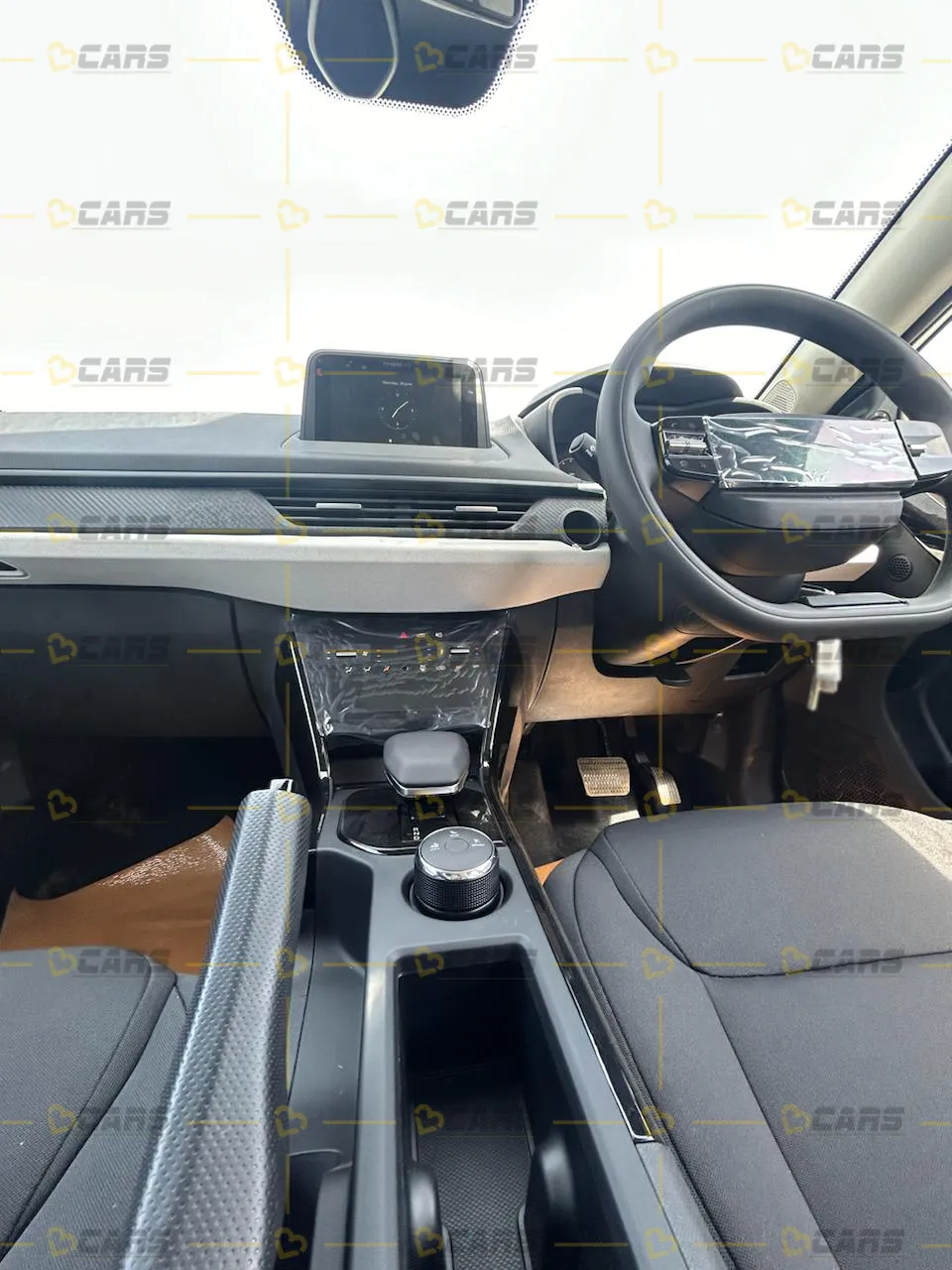 Photos of affordable new tata nexon 2024 pure amt automatic