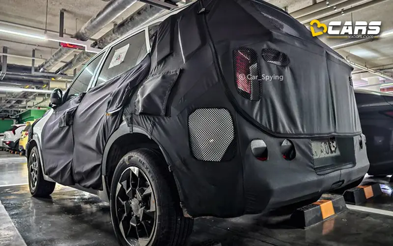 2023 kia sonet facelift spotted on test