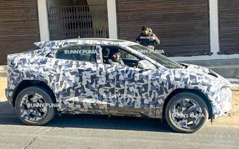 Mahindra electric suvs xuv e9 coupe be 05 spied in ladakh