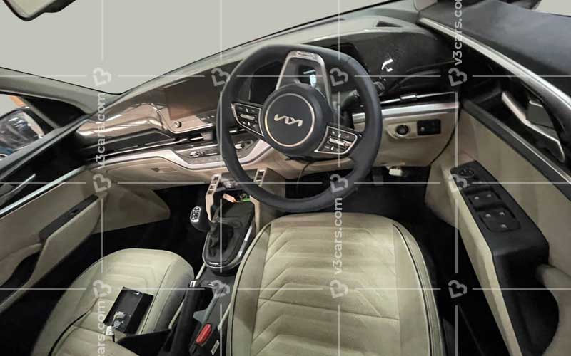 Kia to position carens cng as a premium mpv