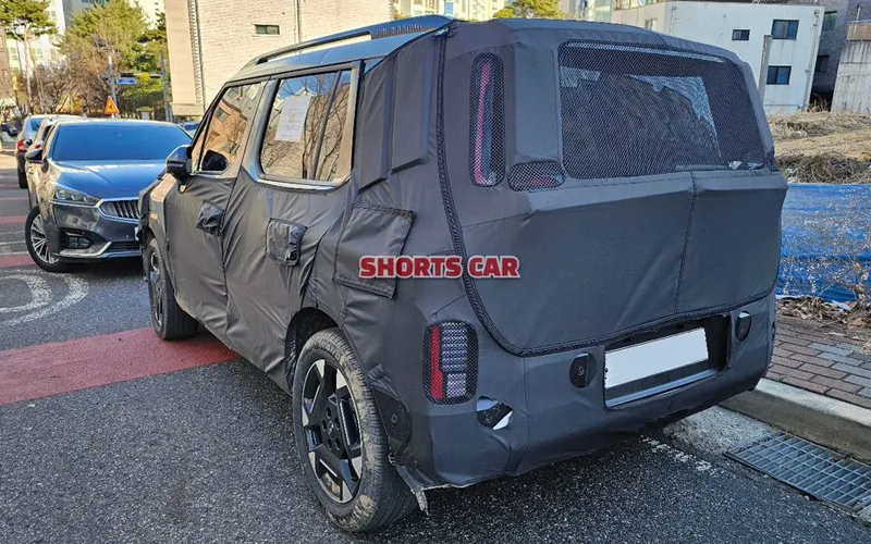 2024 kia clavis expected features over hyundai exter