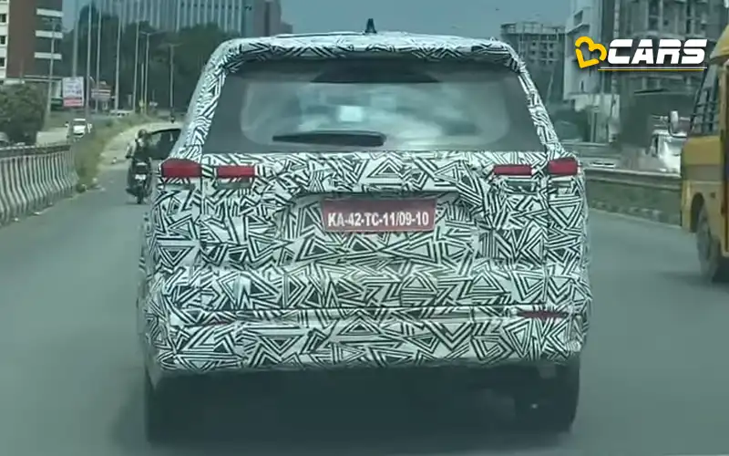Toyota innova hycross spied again gets floating touchscreen