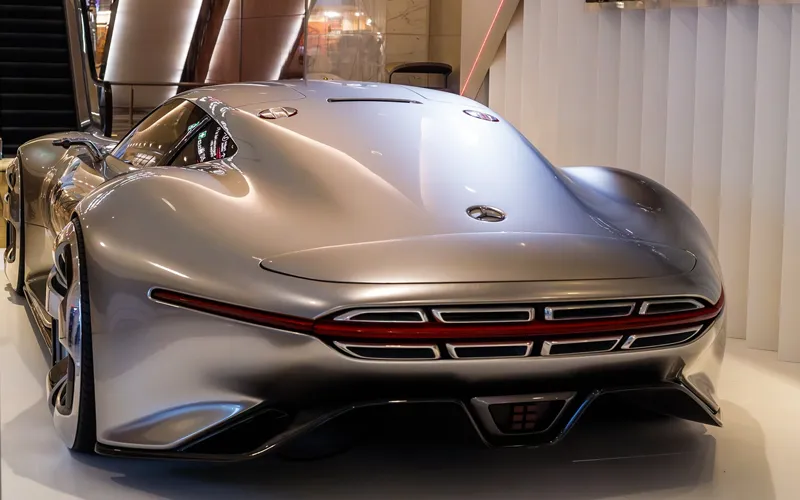 Mercedes benz reveals amg gt 6 concept in mumbai