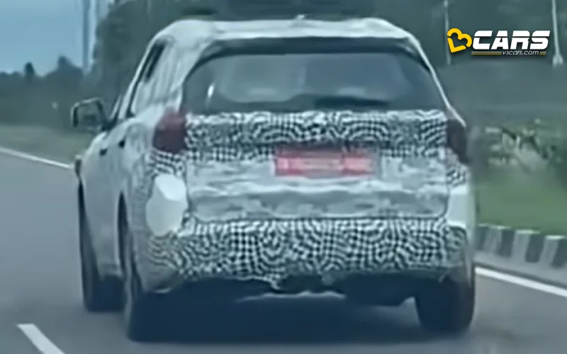 2025 mahindra xuv700 facelift spied with triple screen layout