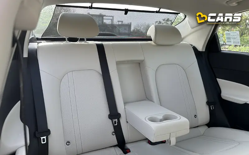 hyundai verna normal petrol first drive review interior exterior performance mileage
