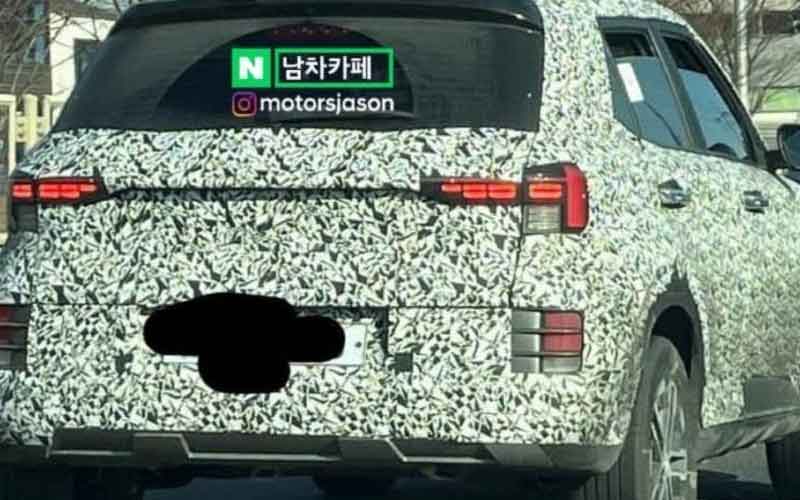 2022 hyundai venue facelift spotted again gets new grille and taillights