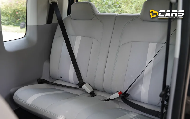 50 50 split folding rear seats
