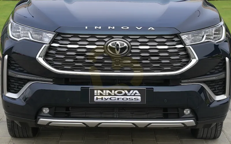 Innova Hycross